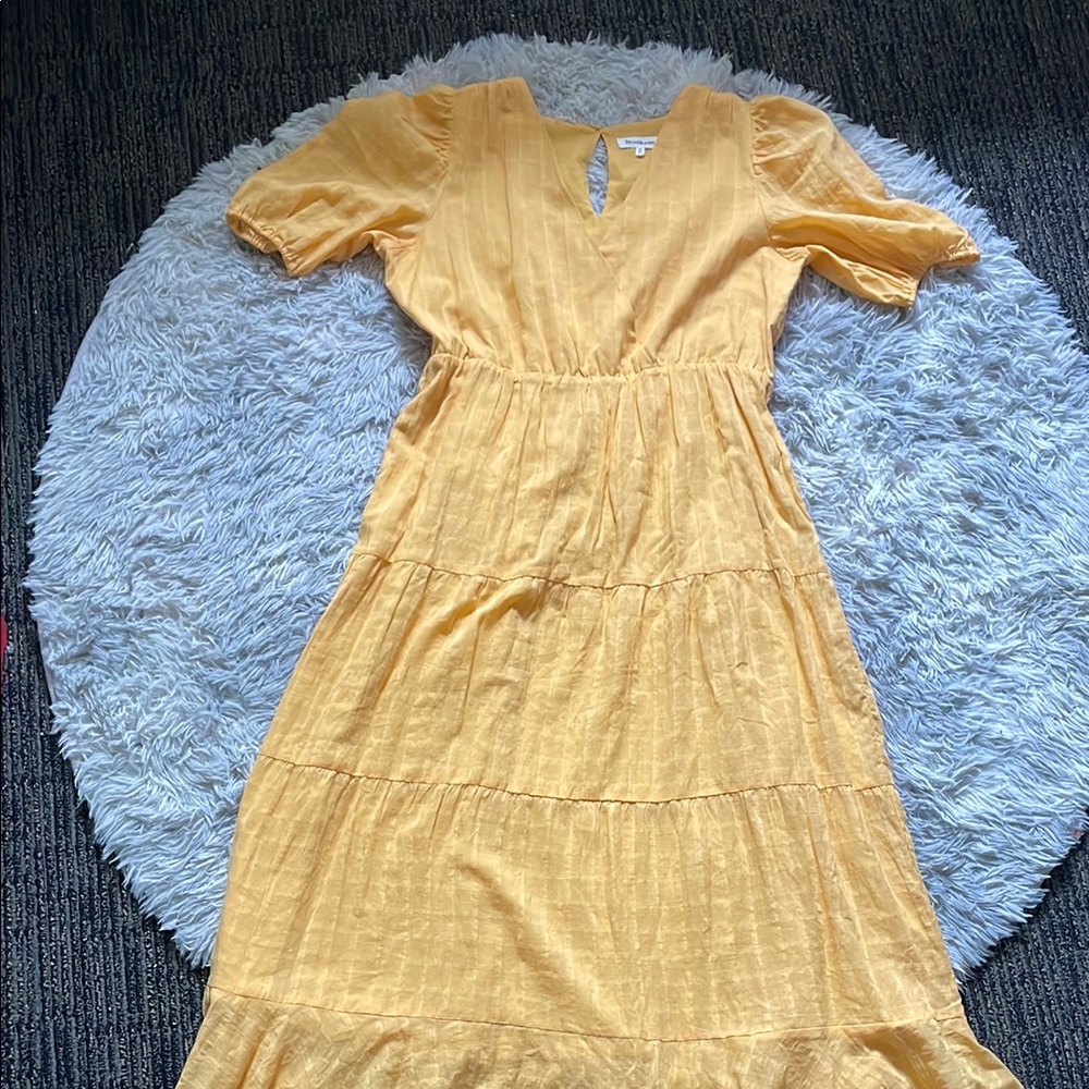 Heartloom Halia Dress Midi Women’s Yellow Tiered Wrap Puff Sleeve M